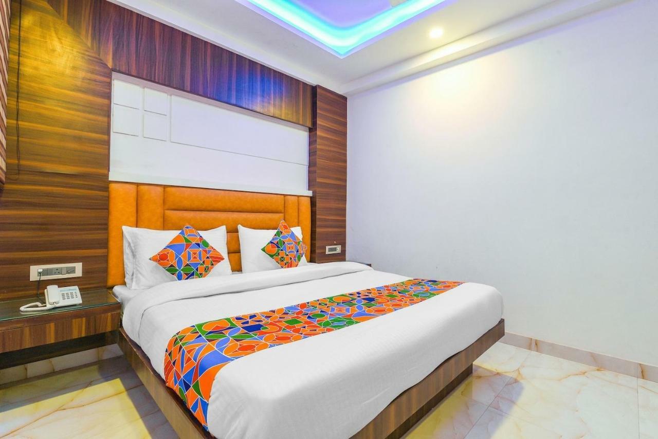 Hotel Maa Sharda Индаур Экстерьер фото